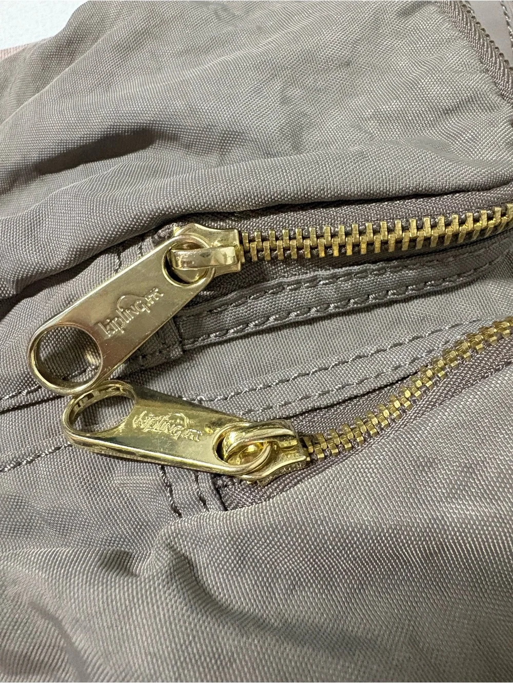 Kipling compact taupe